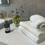 Апартаменти Marais *