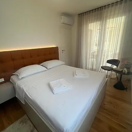 Marais Apartment *