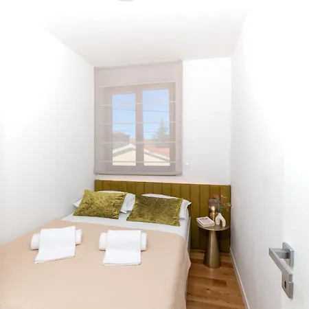 Marais Apartment *