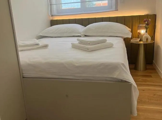 Marais Апартаменти